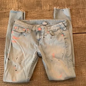 Womens True Religion Pink Paint Splatter low-rise skinny jeans, size 29
